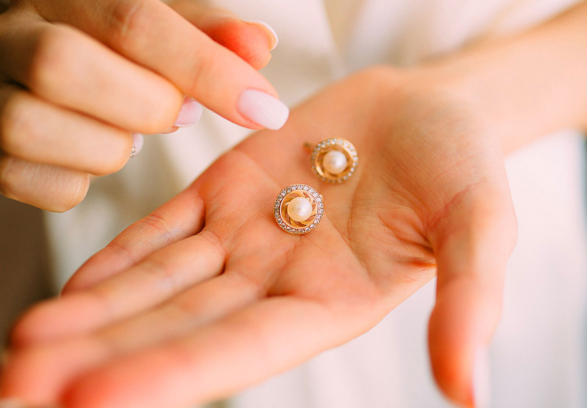 Pearl earrings